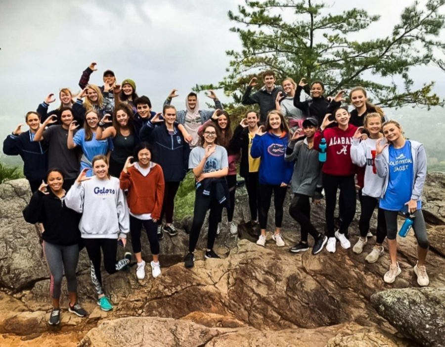 Members of the Swim and Dive team on their team hike to Indian Seats.