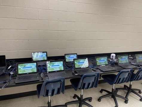 Underclassmen to Receive Devices by Tuesday